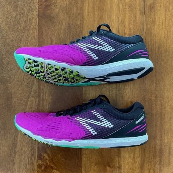 New Balance Running Shoes, Size 9 - Picture 4 of 7